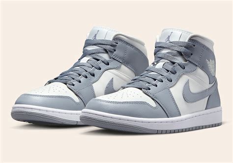 nike jordan mid 1 damen|jordan 1 mid se grey.